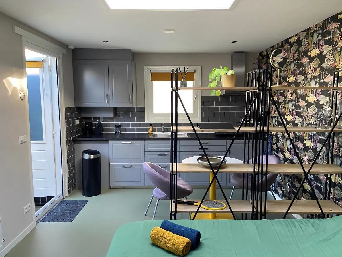 Sfeervol Guesthouse, Prive Tuin En Free Parking Rotterdam 0*,  Nizozemsko