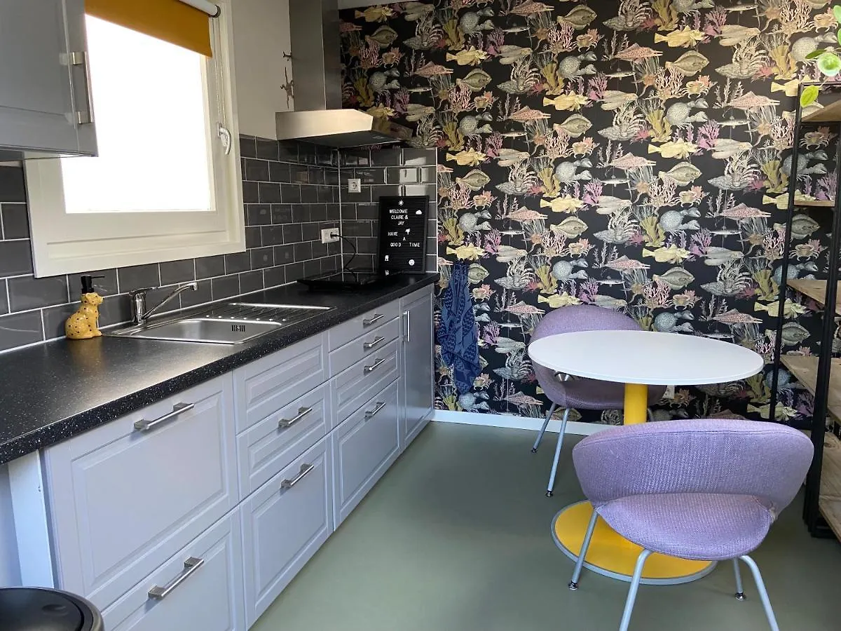 Sfeervol Guesthouse, Prive Tuin En Free Parking Rotterdam Apartment